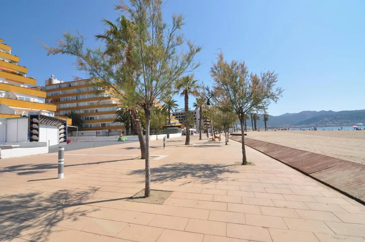 Rnet - Rhc 2101 Roses Holiday Center Spain