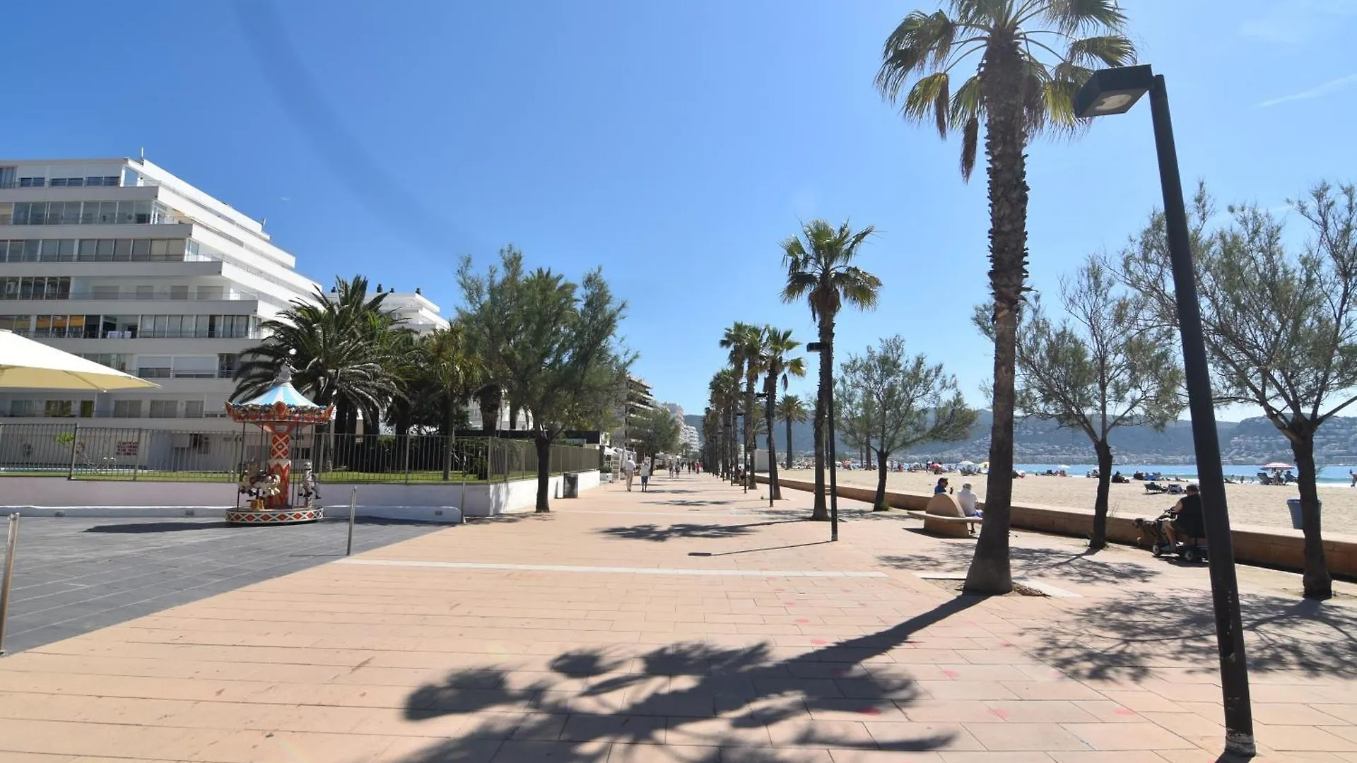 Rnet - Rhc 2101 Roses Holiday Center Spain